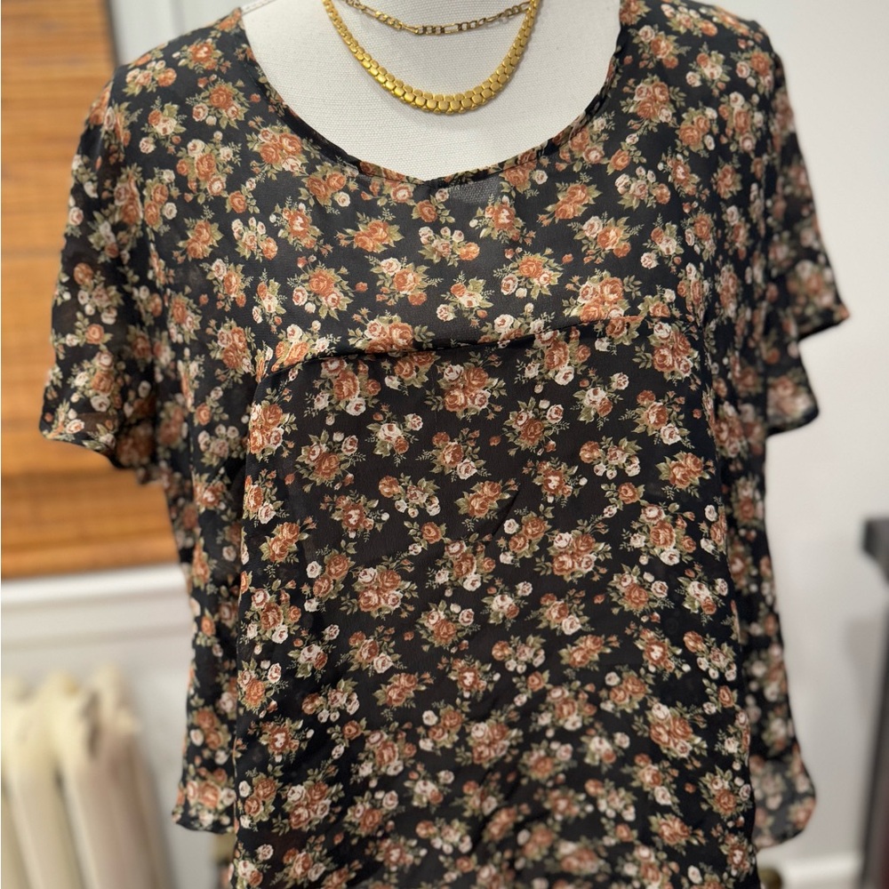 90’s Floral Black Blouse